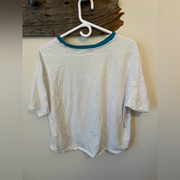 Lightweight Relaxed Fit Tshirt - Picture 2 of 3
